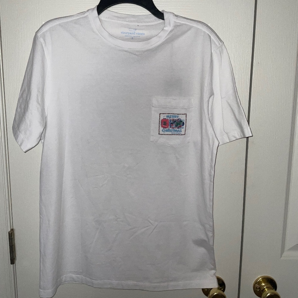 ⭐️NWT Vineyard Vines Christmas Tee Men's Small